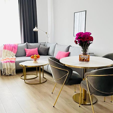 Apartament Plac Zbawiciela Varşova Dış mekan fotoğraf